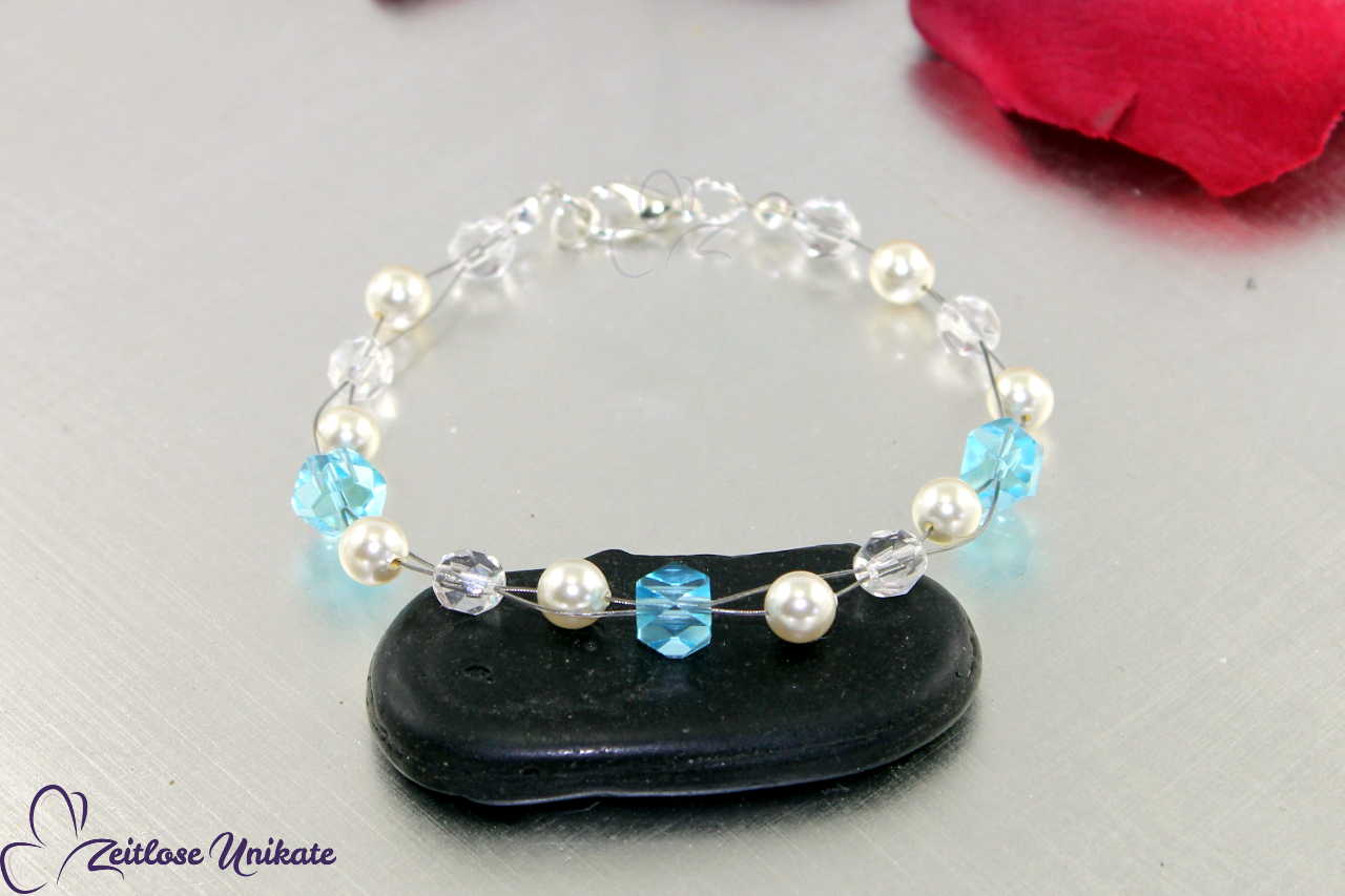 Hochzeitsarmkette blaue Perlen, Tradition